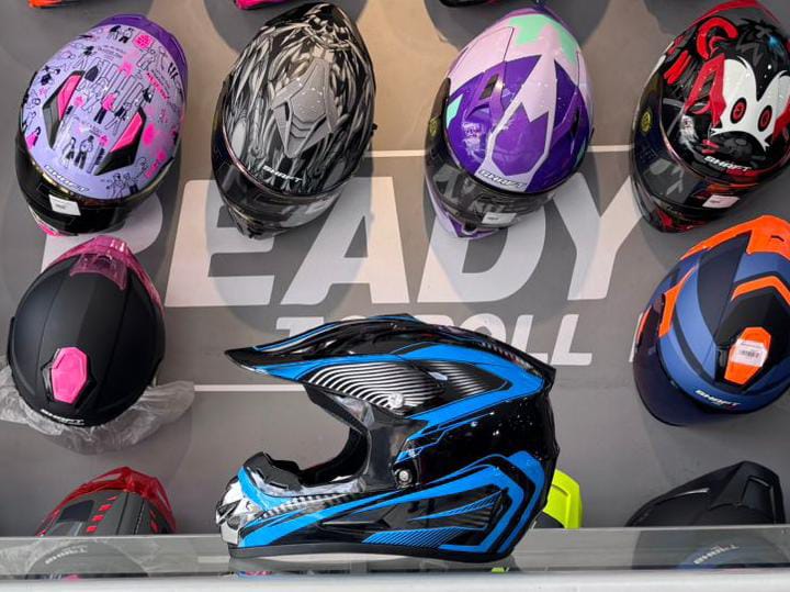 Casco KRM Cross | Certificación Americana y Ventilación Óptima