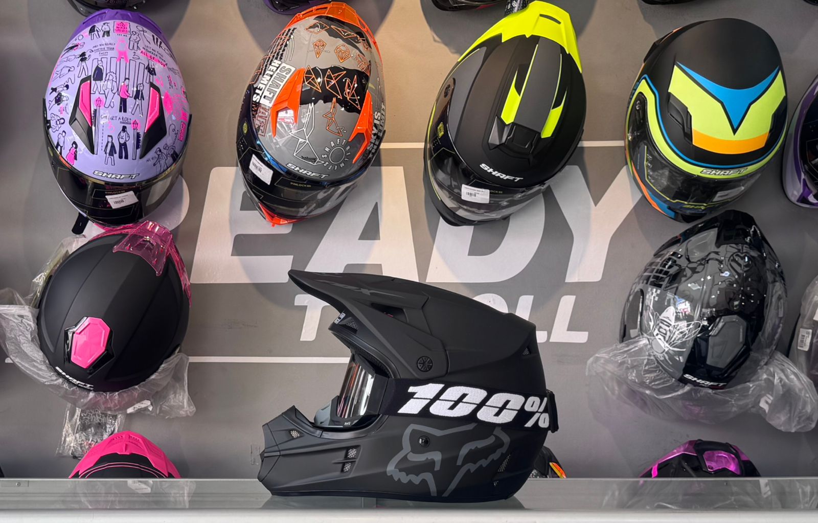 Casco FOX | Diseño Innovador y Máxima Seguridad - Imagen 2