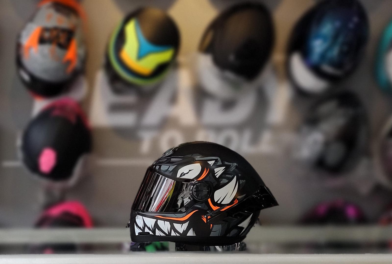 Casco ICH 501 | Protección, Comodidad y Estilo - Imagen 2
