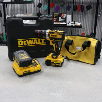 Taladro Dewalt 68V Profesional + Maletín + 21 Accesorios